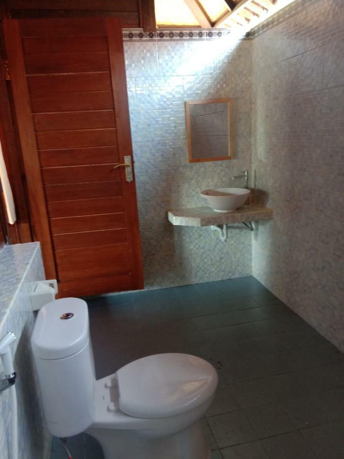 Svaha Nusa Guest House Lembongan Zewnętrze zdjęcie