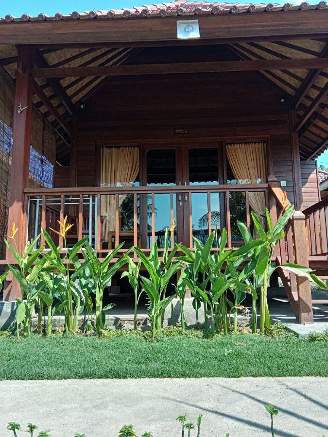Svaha Nusa Guest House Lembongan Zewnętrze zdjęcie