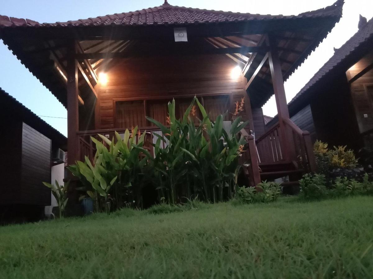 Svaha Nusa Guest House Lembongan Zewnętrze zdjęcie