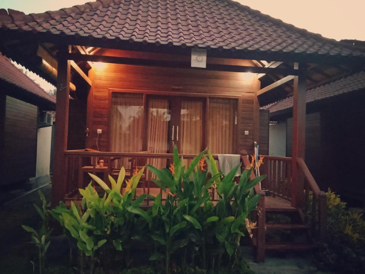 Svaha Nusa Guest House Lembongan Zewnętrze zdjęcie